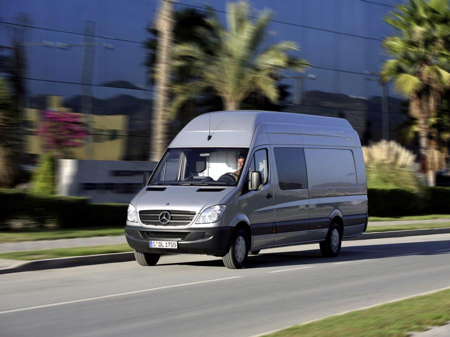  Mercedes-Benz Sprinter Van XL 2006 года  (фото 2 из 9)